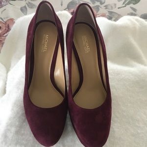 Burgundy gold trim MK pumps.
